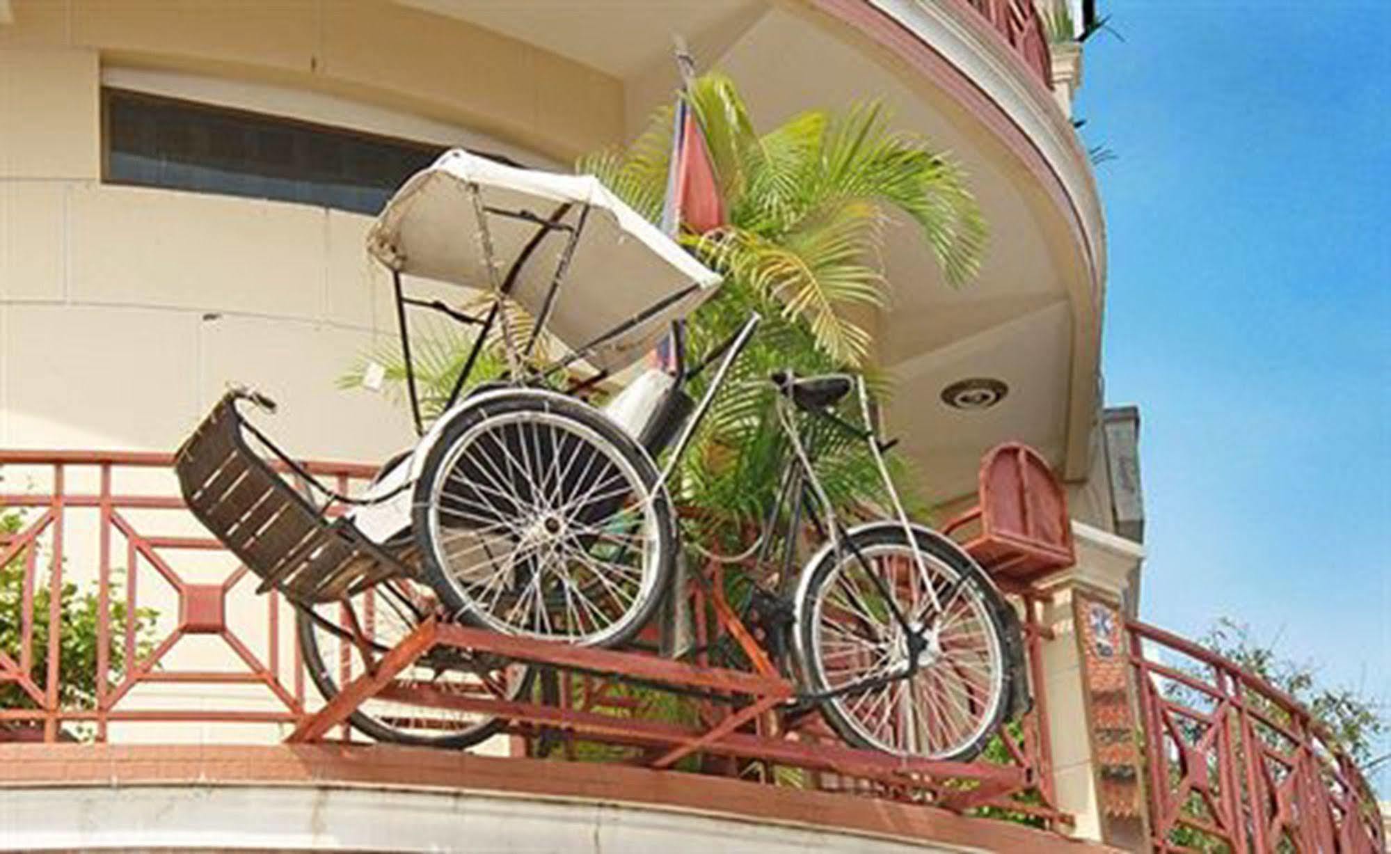 Cyclo Hotel-Bar-Restaurant Phnompenh Exteriér fotografie